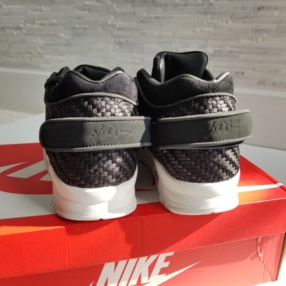 New NIKE Air TR. V. Cruz Sneakers - Picture 3 of 7